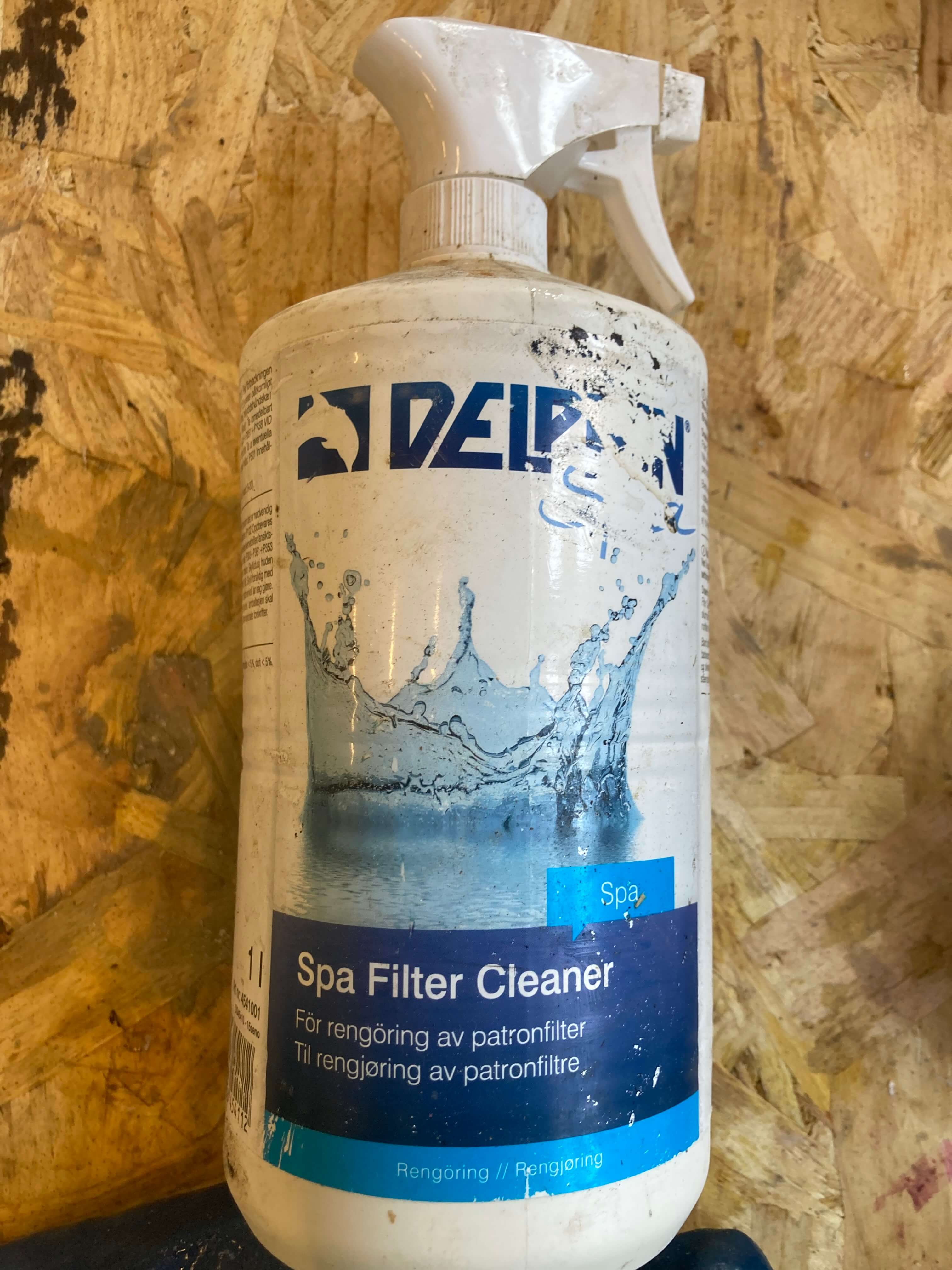 Delphin spa filter cleaner