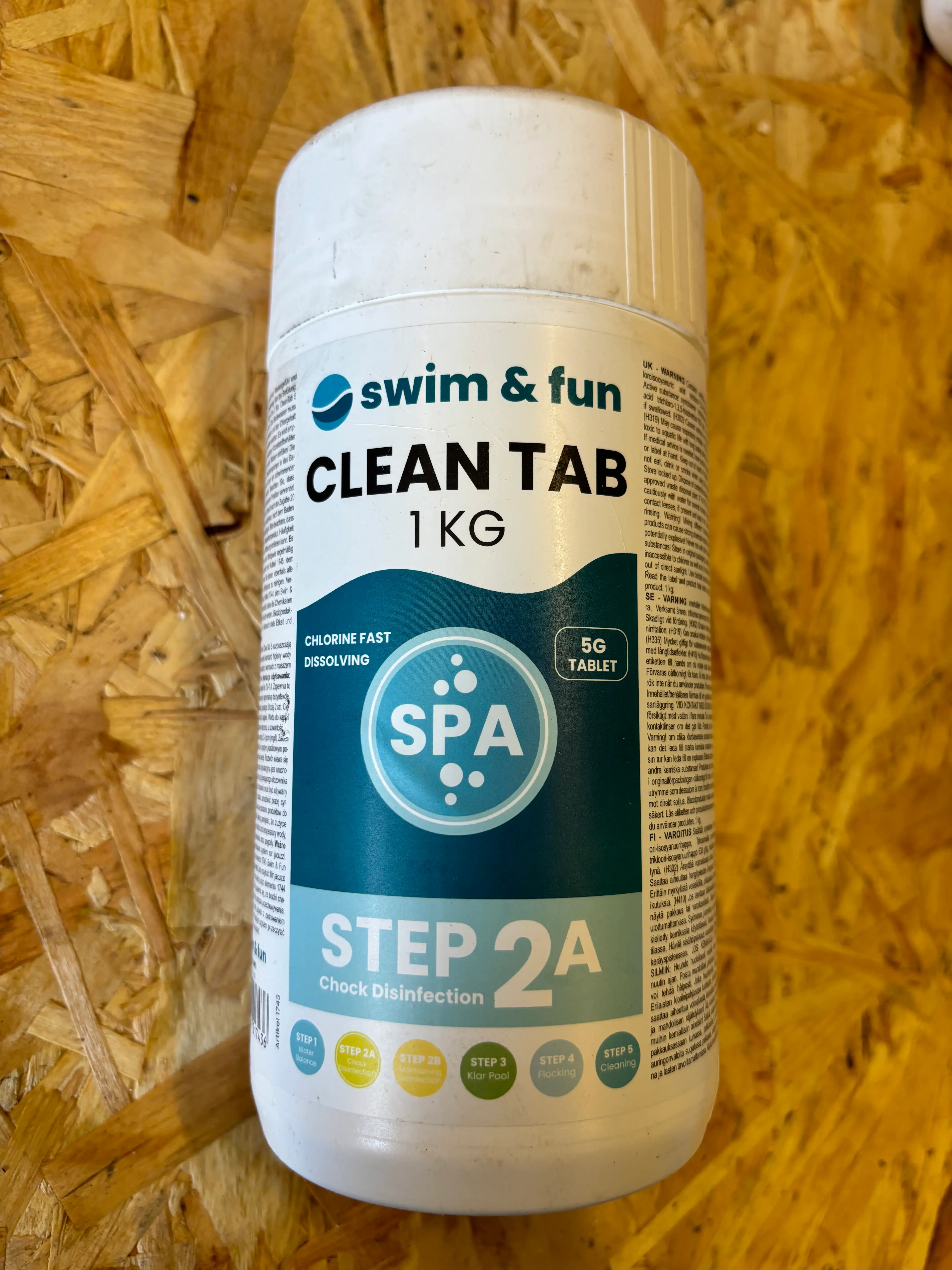 swim & Fun Clean Tab Spa Step 2A